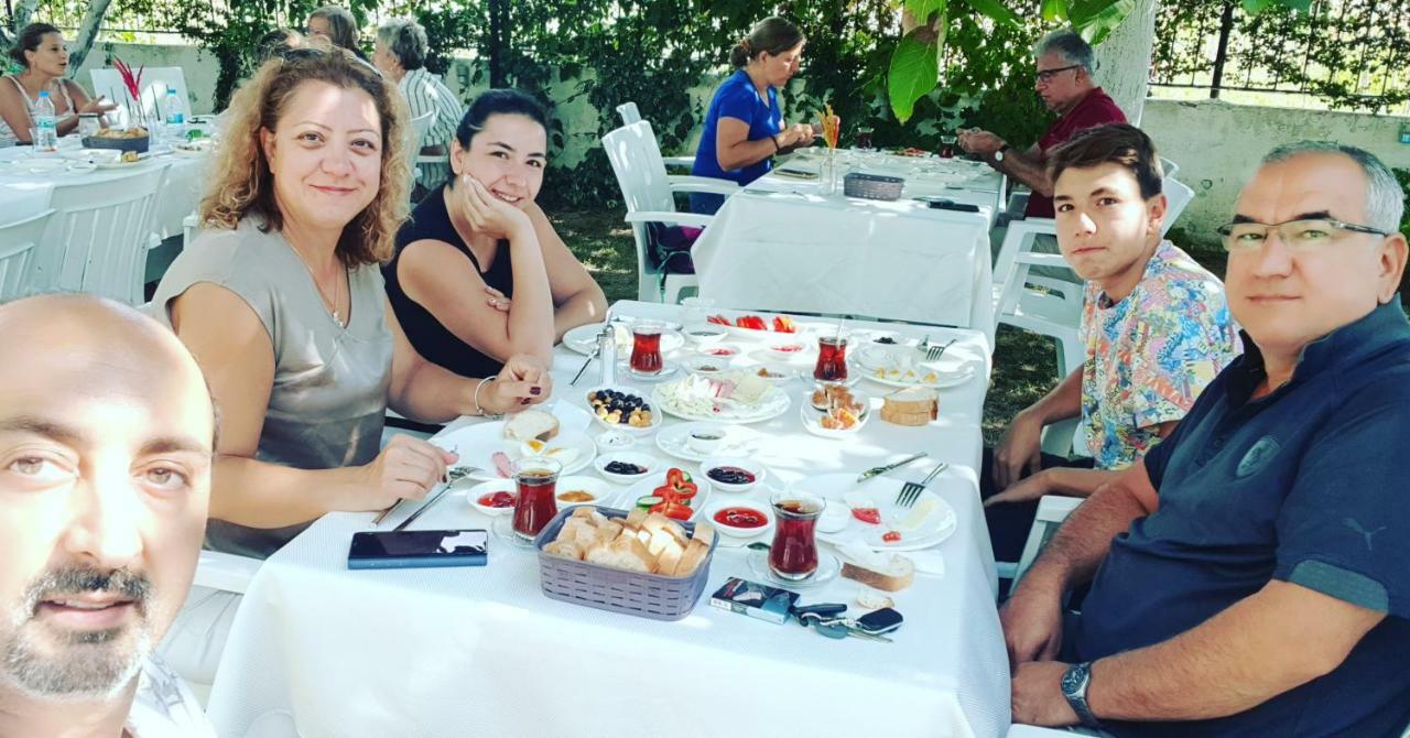 Akmonya Pansiyon Eriklice Kültér fotó